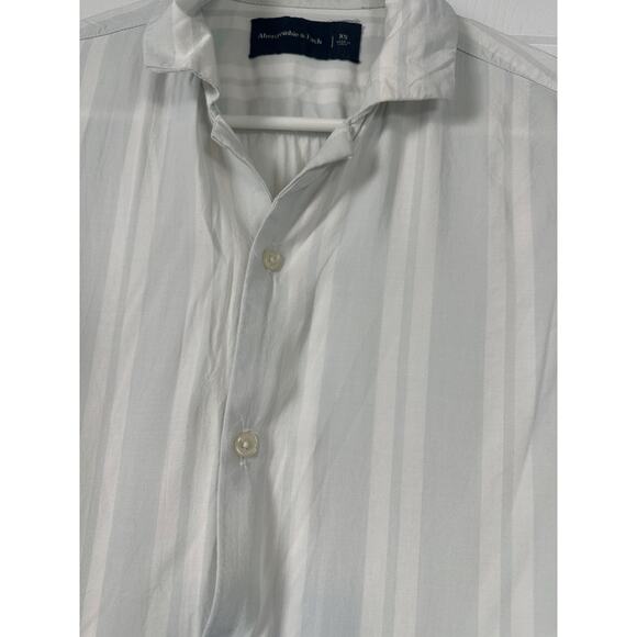 Abercrombie & Fitch Camp Collar Cropped Button-Up Shirt - Size XS - Picture 3 of 5